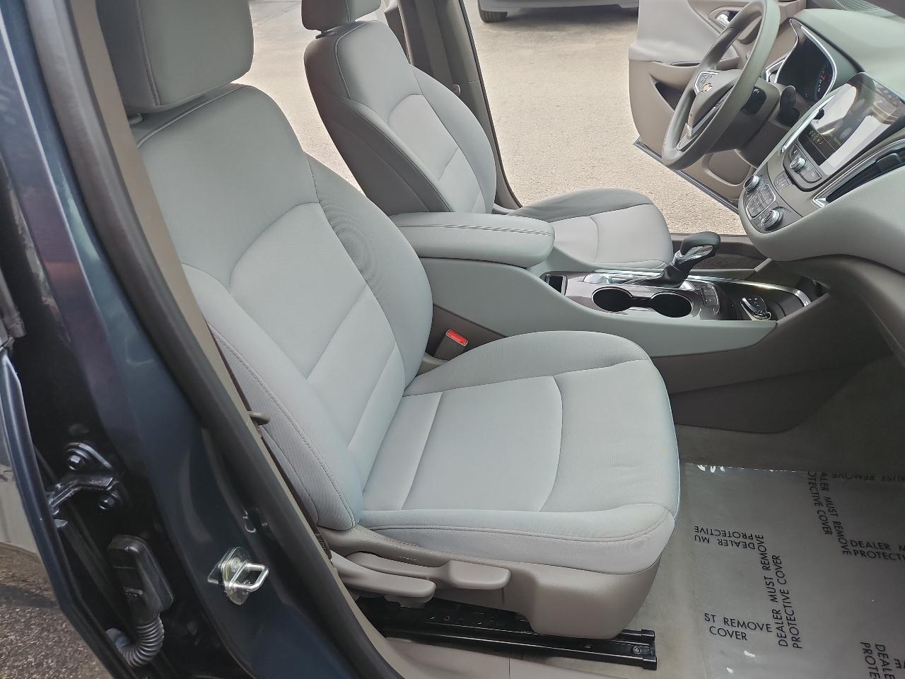 Chevrolet Malibu 4dr Sdn LT 2021