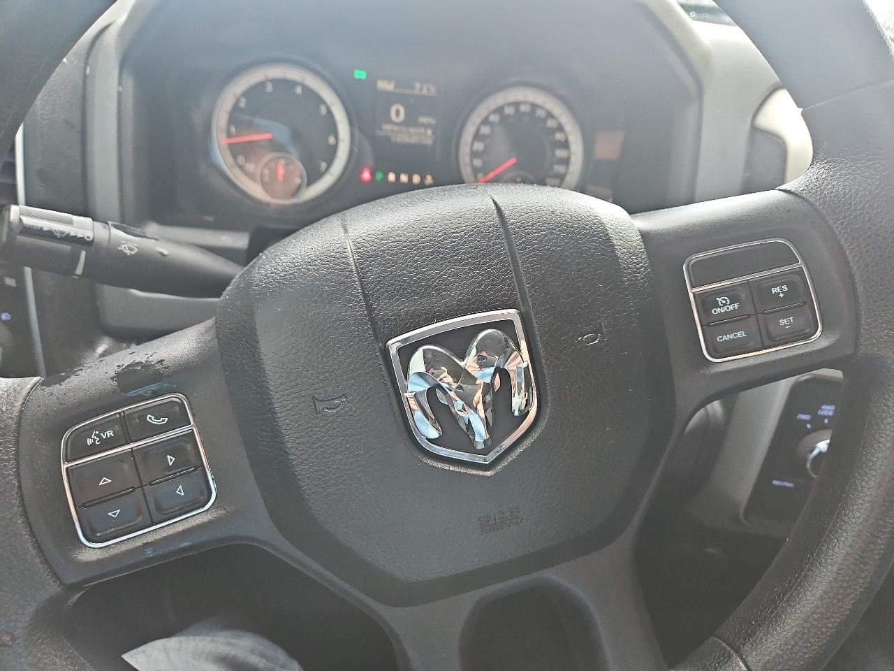RAM 2500 4WD Crew Cab 149" SLT 2014