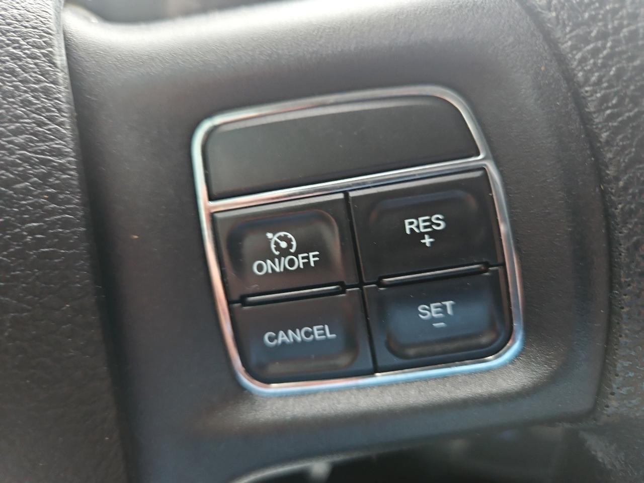 RAM 2500 4WD Crew Cab 149" SLT 2014