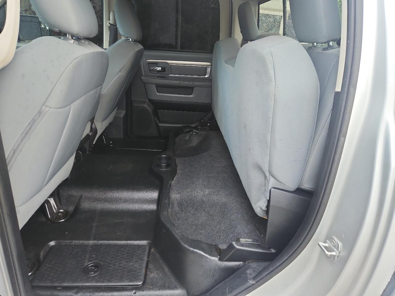 RAM 2500 4WD Crew Cab 149" SLT 2014