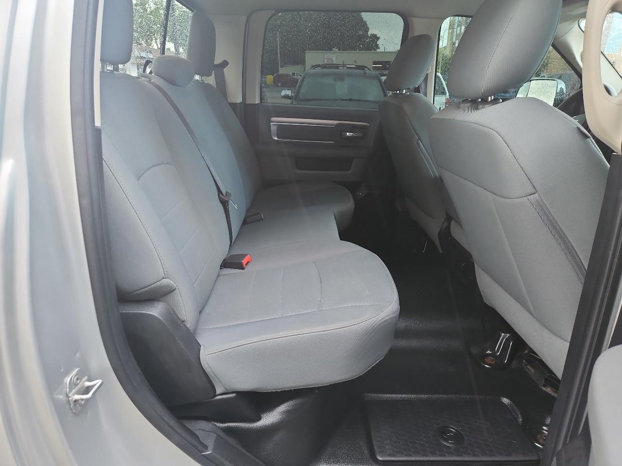 RAM 2500 4WD Crew Cab 149" SLT 2014