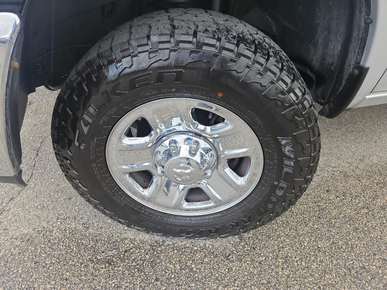 RAM 2500 4WD Crew Cab 149" SLT 2014
