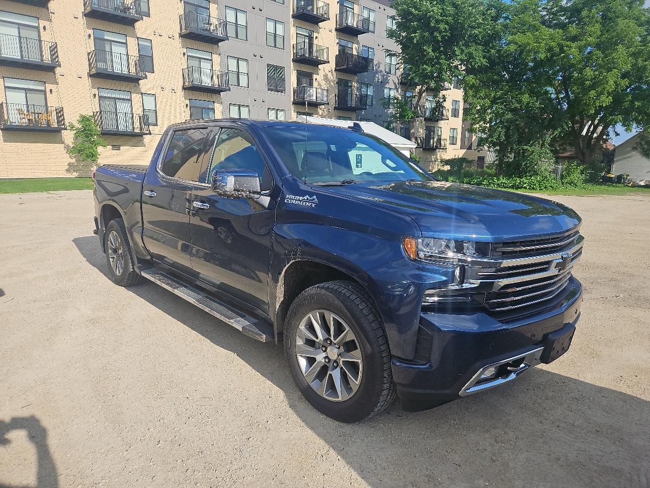 2019 Chevrolet Silverado 1500 4WD Crew Cab 147" High Country