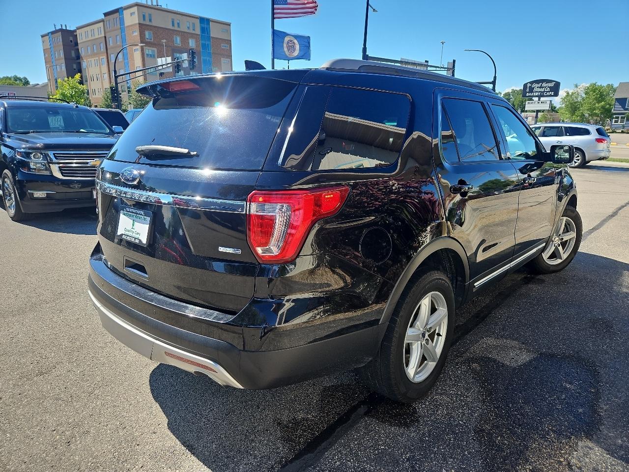 Ford Explorer 4WD 4dr XLT 2016