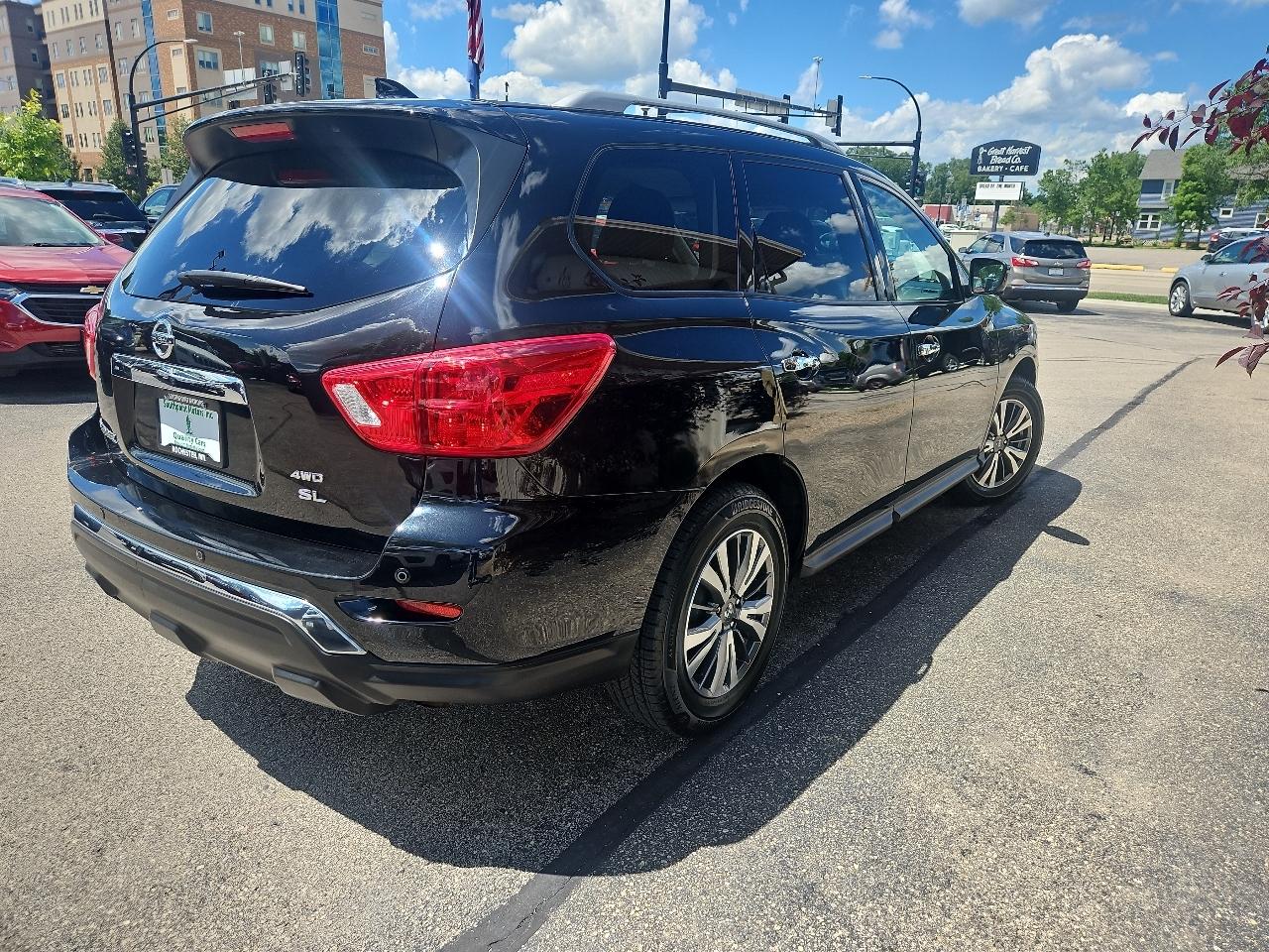 Nissan Pathfinder 4x4 SL 2020