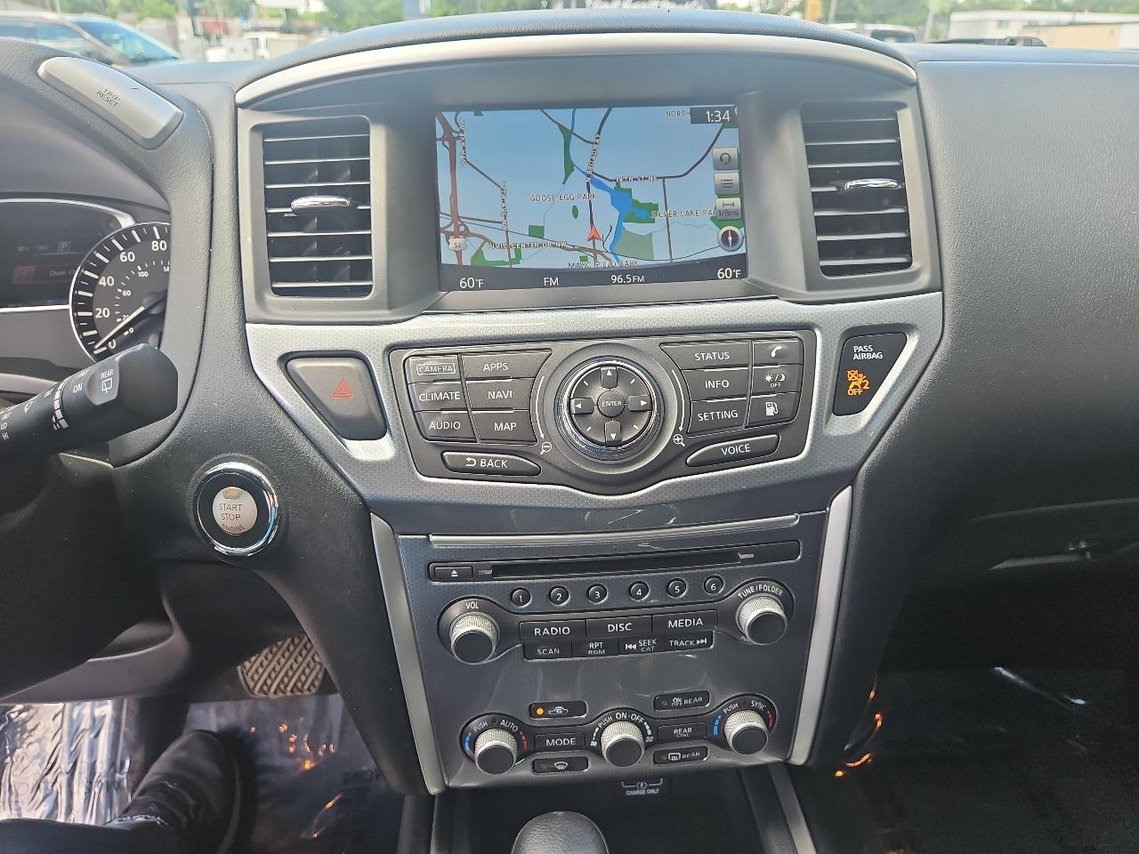 Nissan Pathfinder 4x4 SL 2020