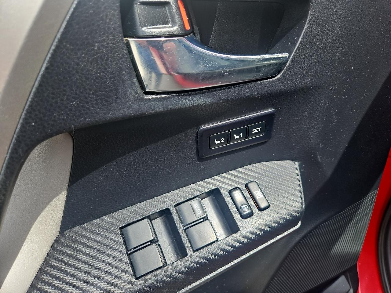Toyota RAV4 AWD 4dr Limited (Natl) 2013