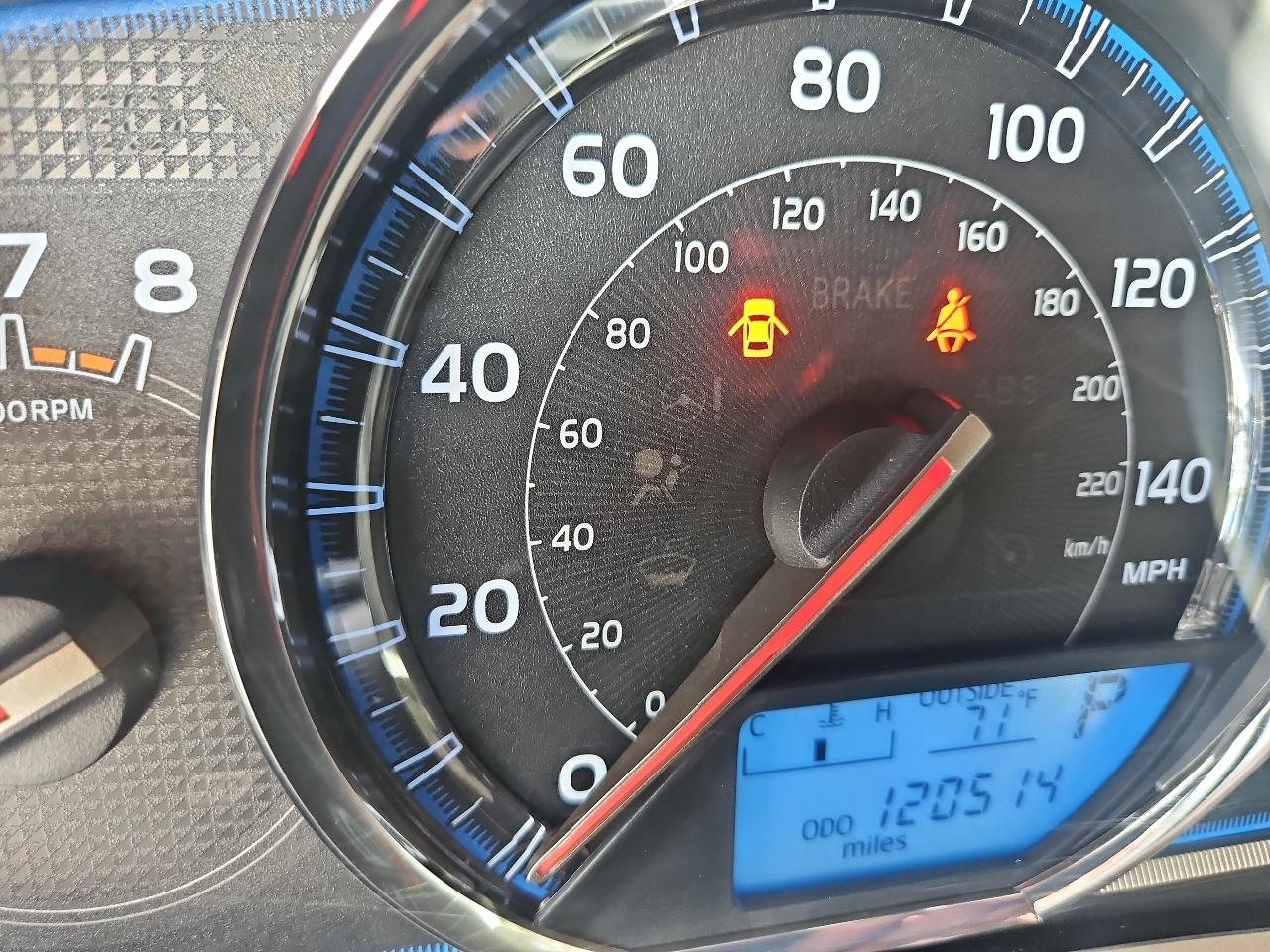 Toyota RAV4 AWD 4dr Limited (Natl) 2013