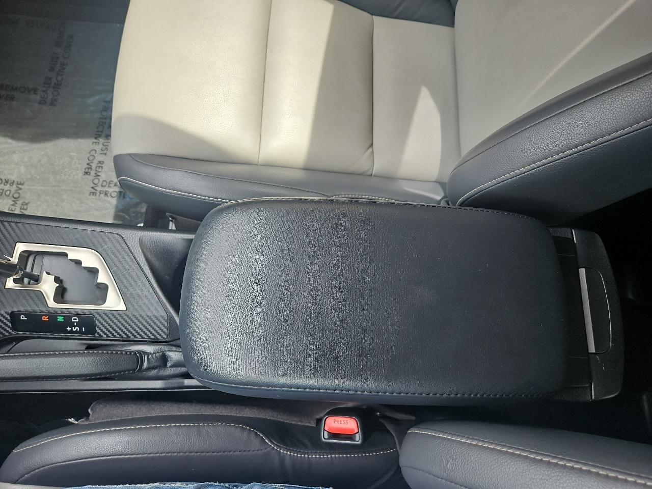 Toyota RAV4 AWD 4dr Limited (Natl) 2013