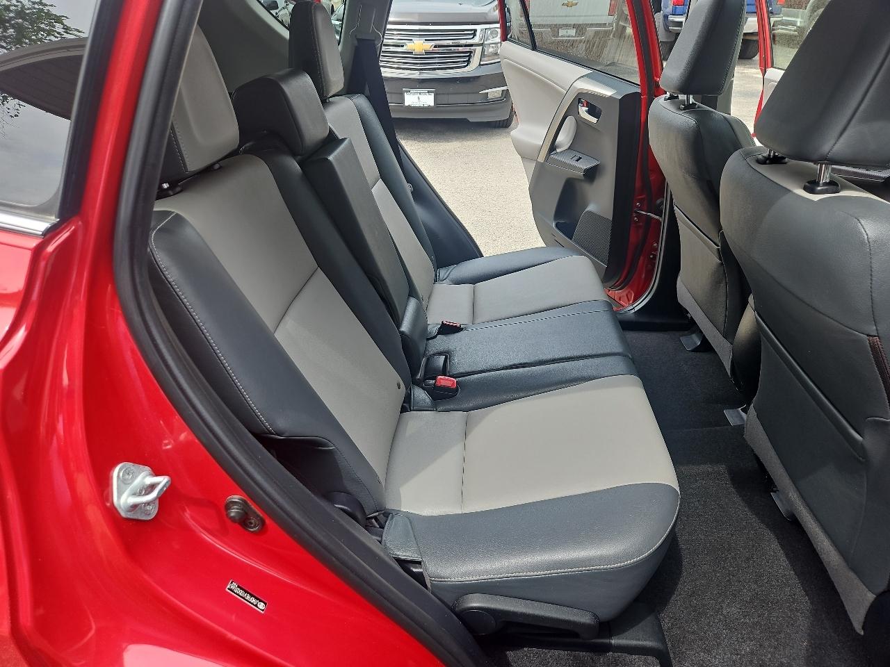 Toyota RAV4 AWD 4dr Limited (Natl) 2013