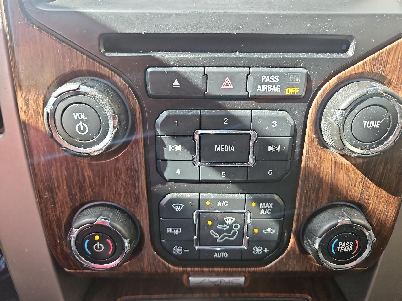 Ford F-150 4WD SuperCrew 145" King Ranch 2013