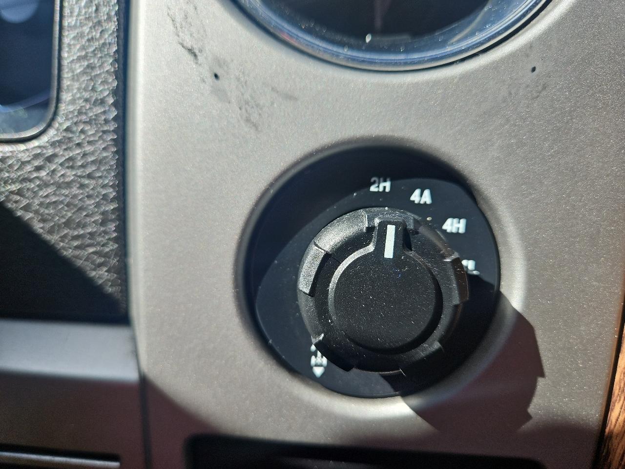 Ford F-150 4WD SuperCrew 145" King Ranch 2013