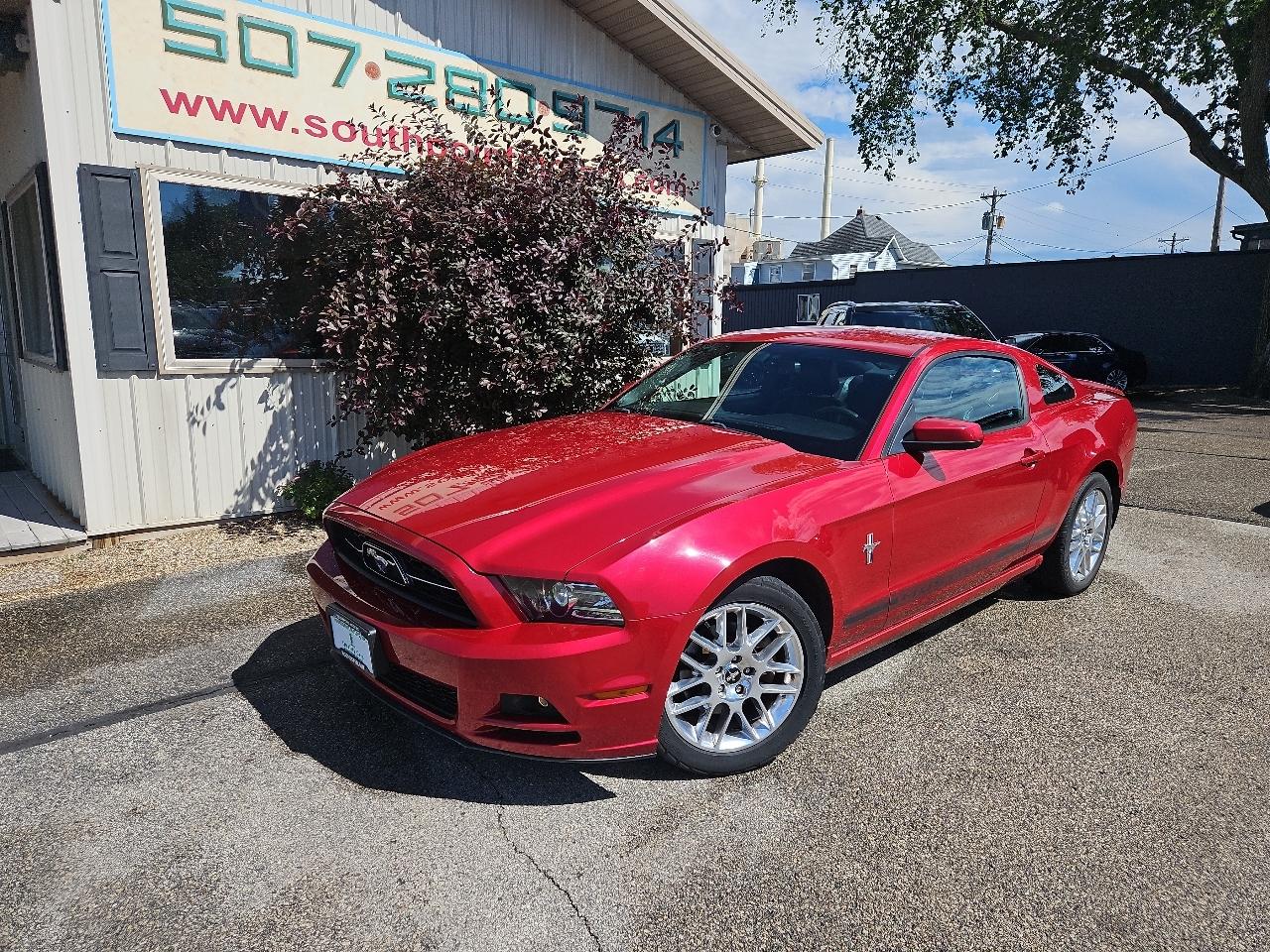 2013 Ford Mustang 2dr Cpe V6