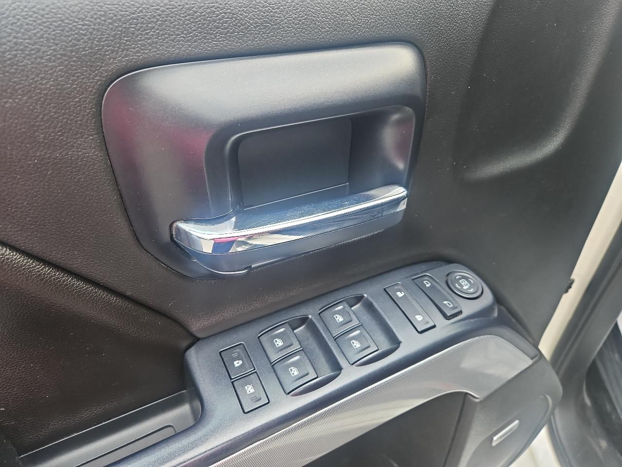 Chevrolet Silverado 1500 4WD Crew Cab 143.5" LT w/2LT 2014