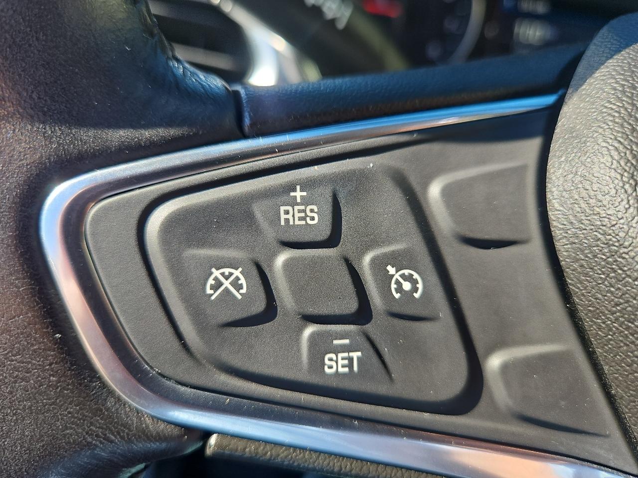 Chevrolet Equinox AWD 4dr LT w/1LT 2019