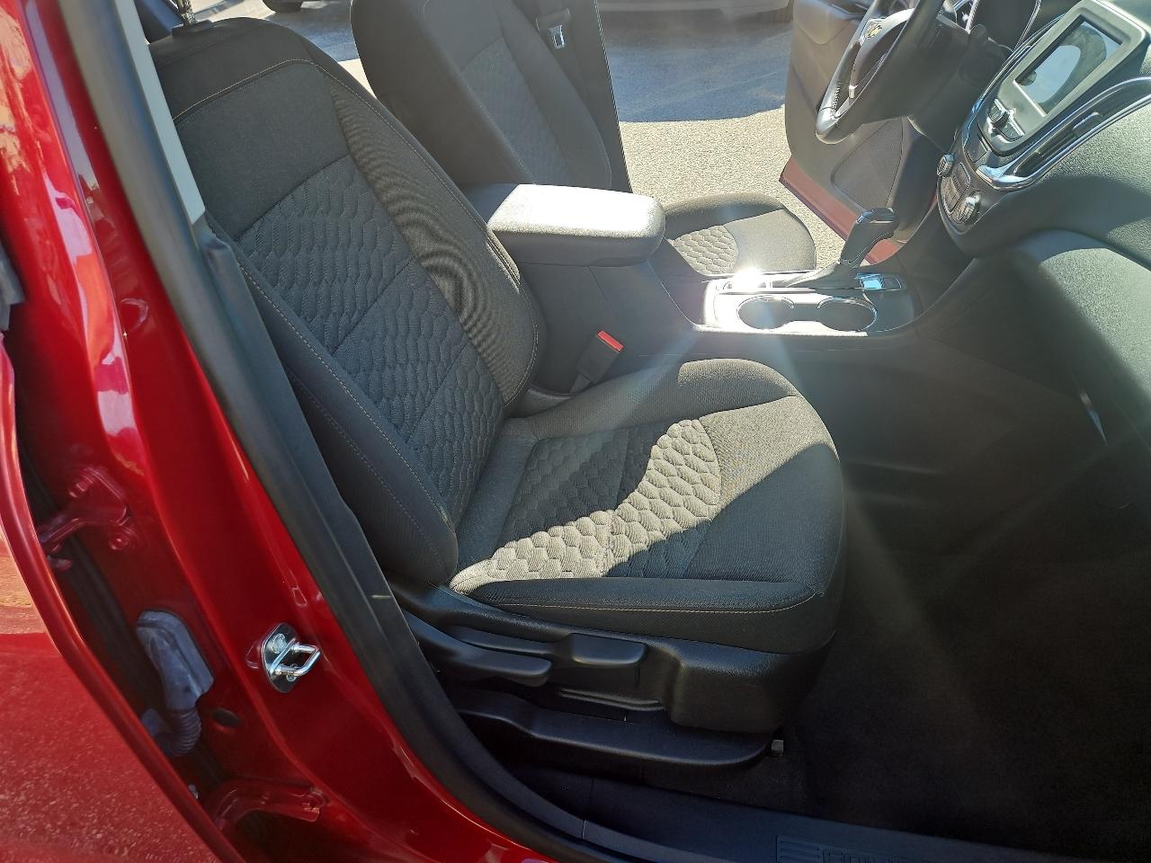 Chevrolet Equinox AWD 4dr LT w/1LT 2019