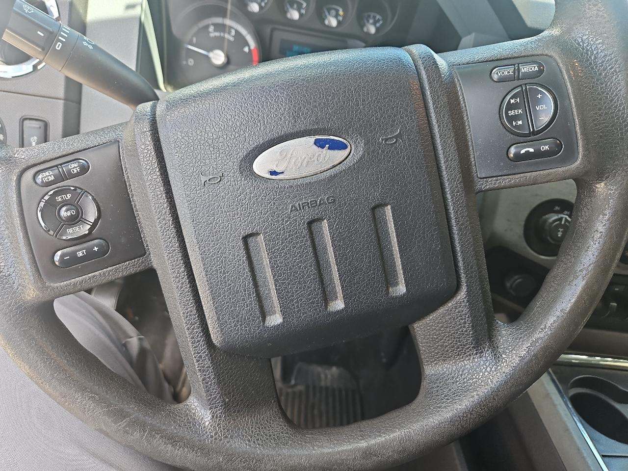 Ford Super Duty F-350 SRW 4WD Crew Cab 156" King Ranch 2011