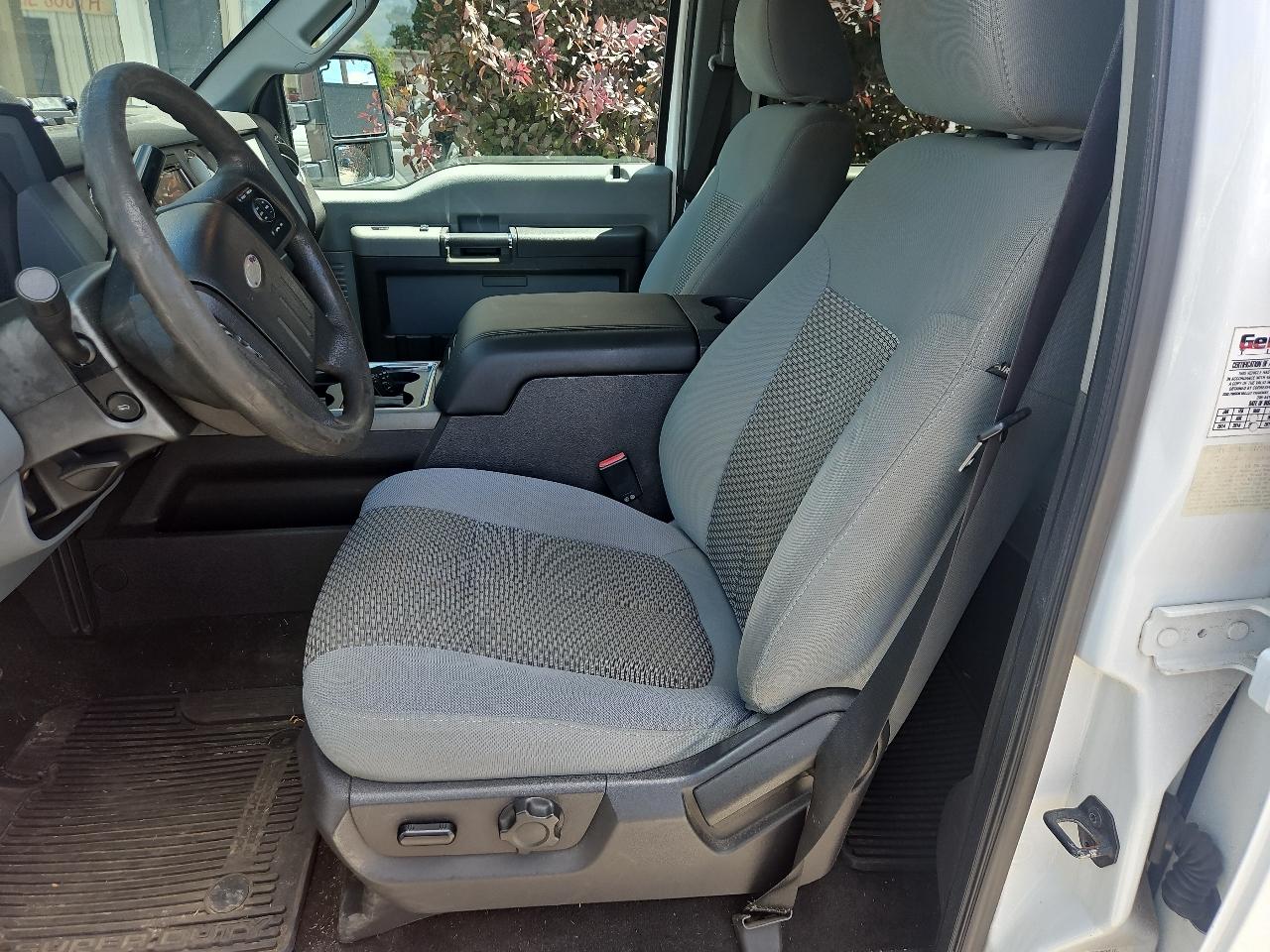 Ford Super Duty F-350 SRW 4WD Crew Cab 156" King Ranch 2011