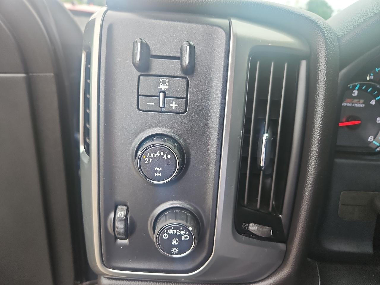 Chevrolet Silverado 1500 LD 4WD Double Cab LT w/2LT 2019