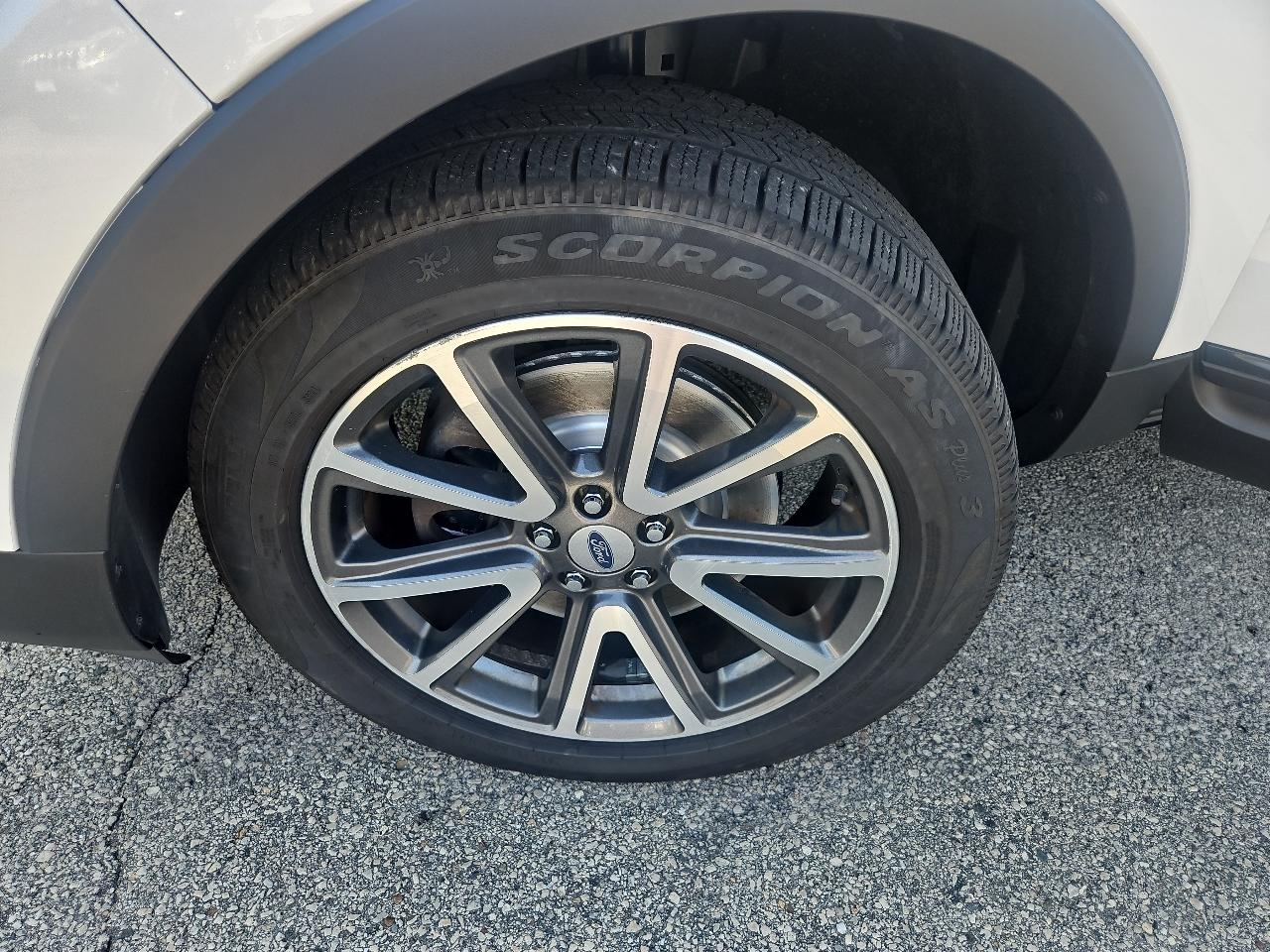 Ford Explorer 4WD 4dr XLT 2015