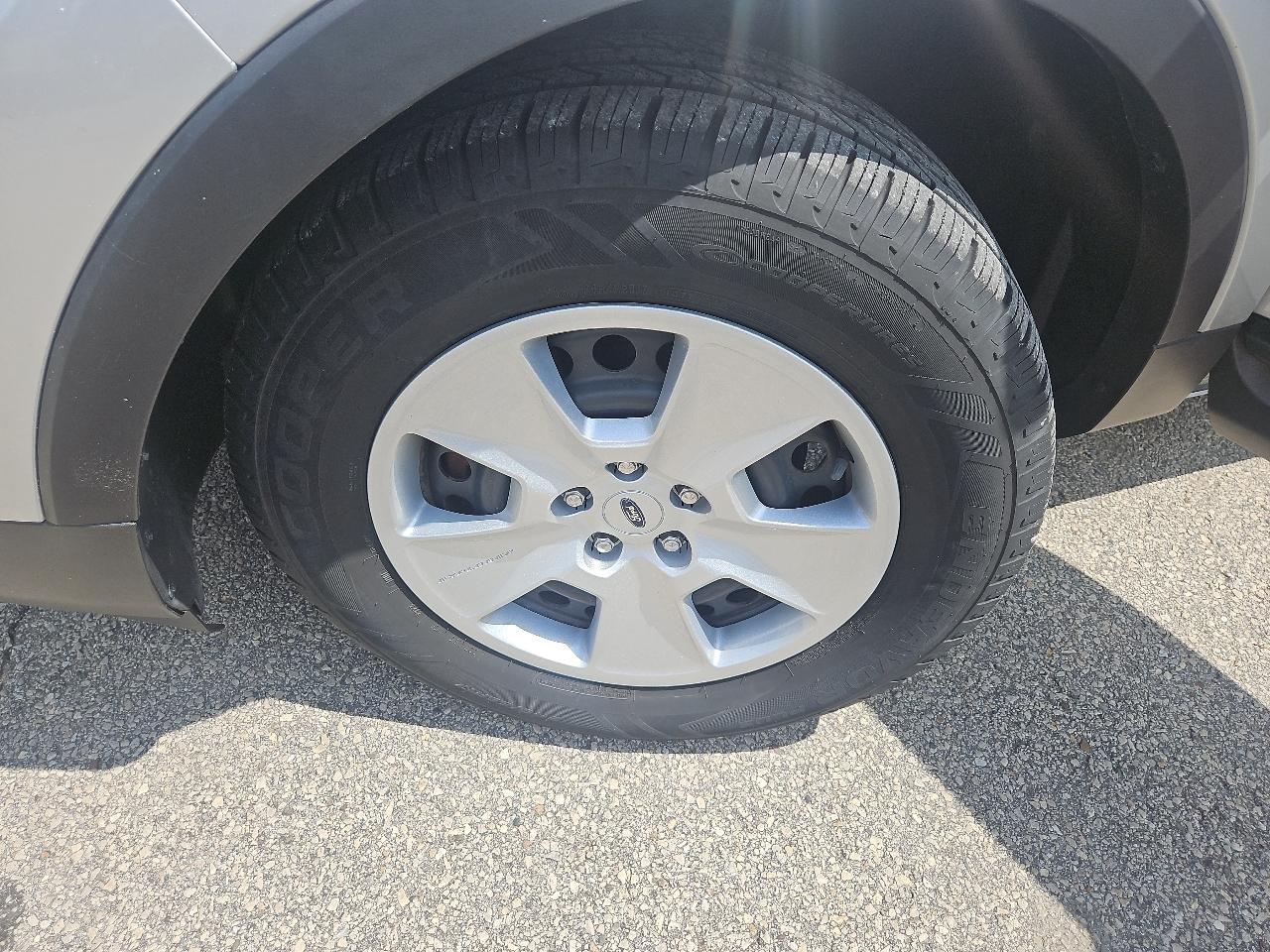 Ford Explorer 4WD 4dr Base 2014