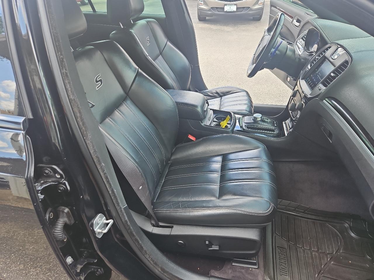 Chrysler 300 300S AWD 2017