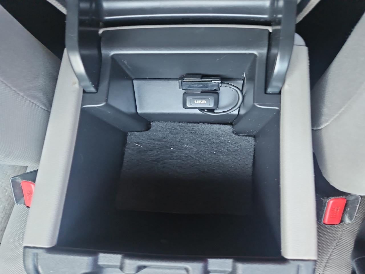 Honda Civic Sedan 4dr CVT LX 2014