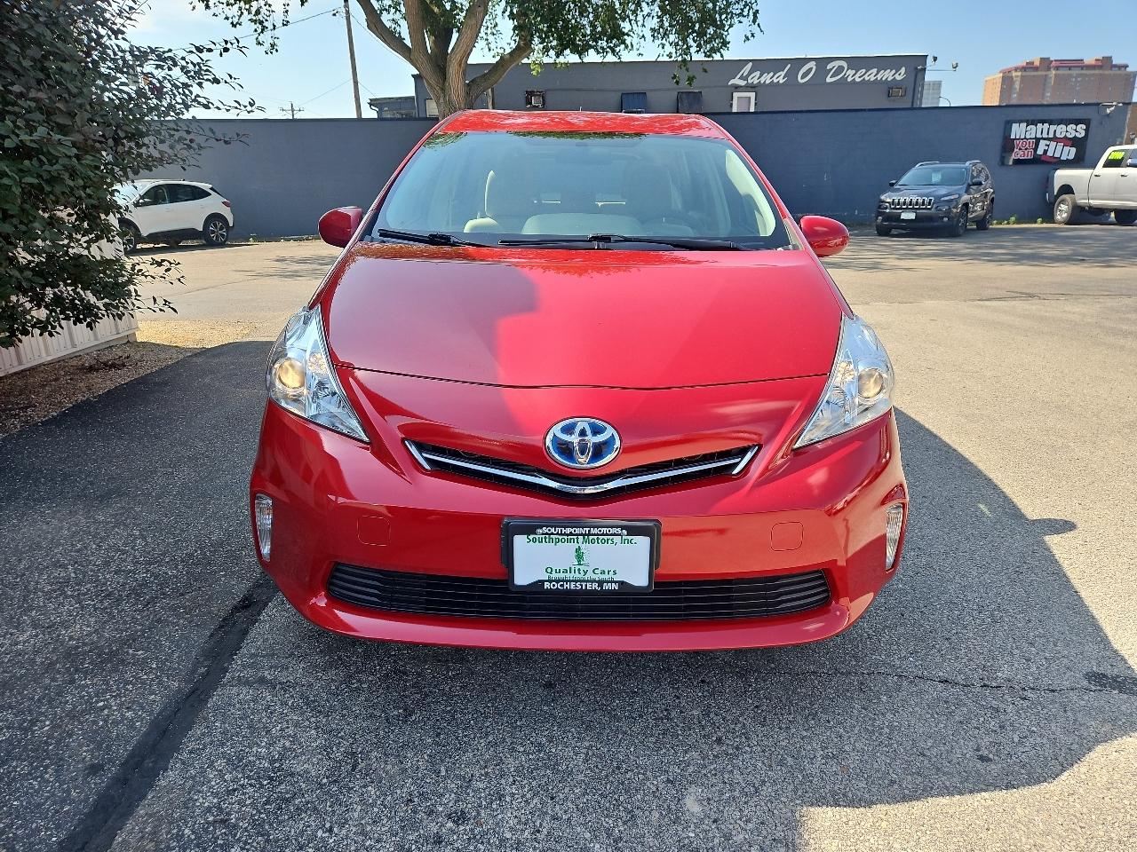Toyota Prius V 5dr Wgn Three (Natl) 2012