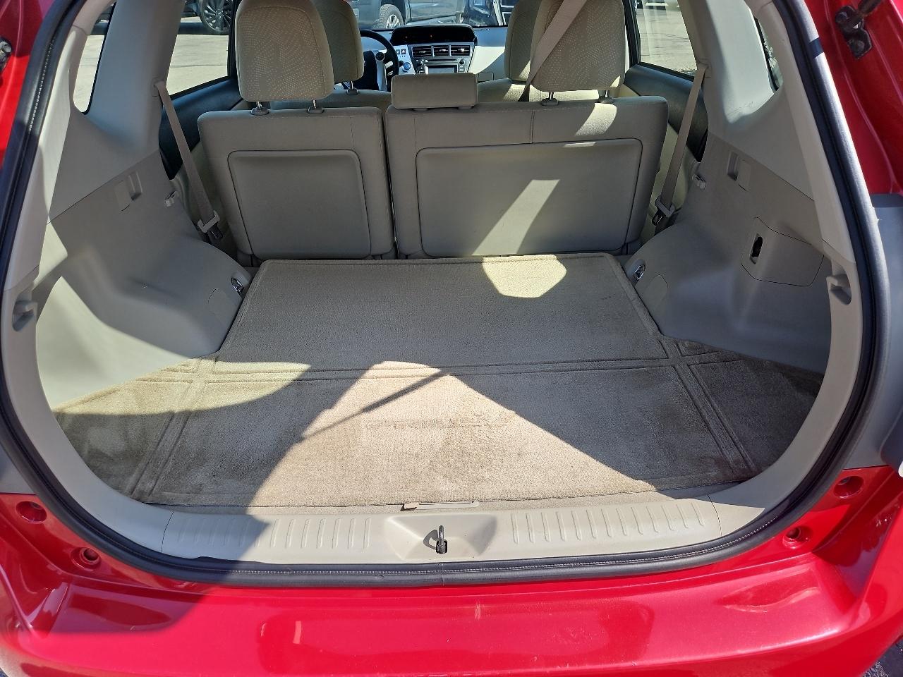 Toyota Prius V 5dr Wgn Three (Natl) 2012