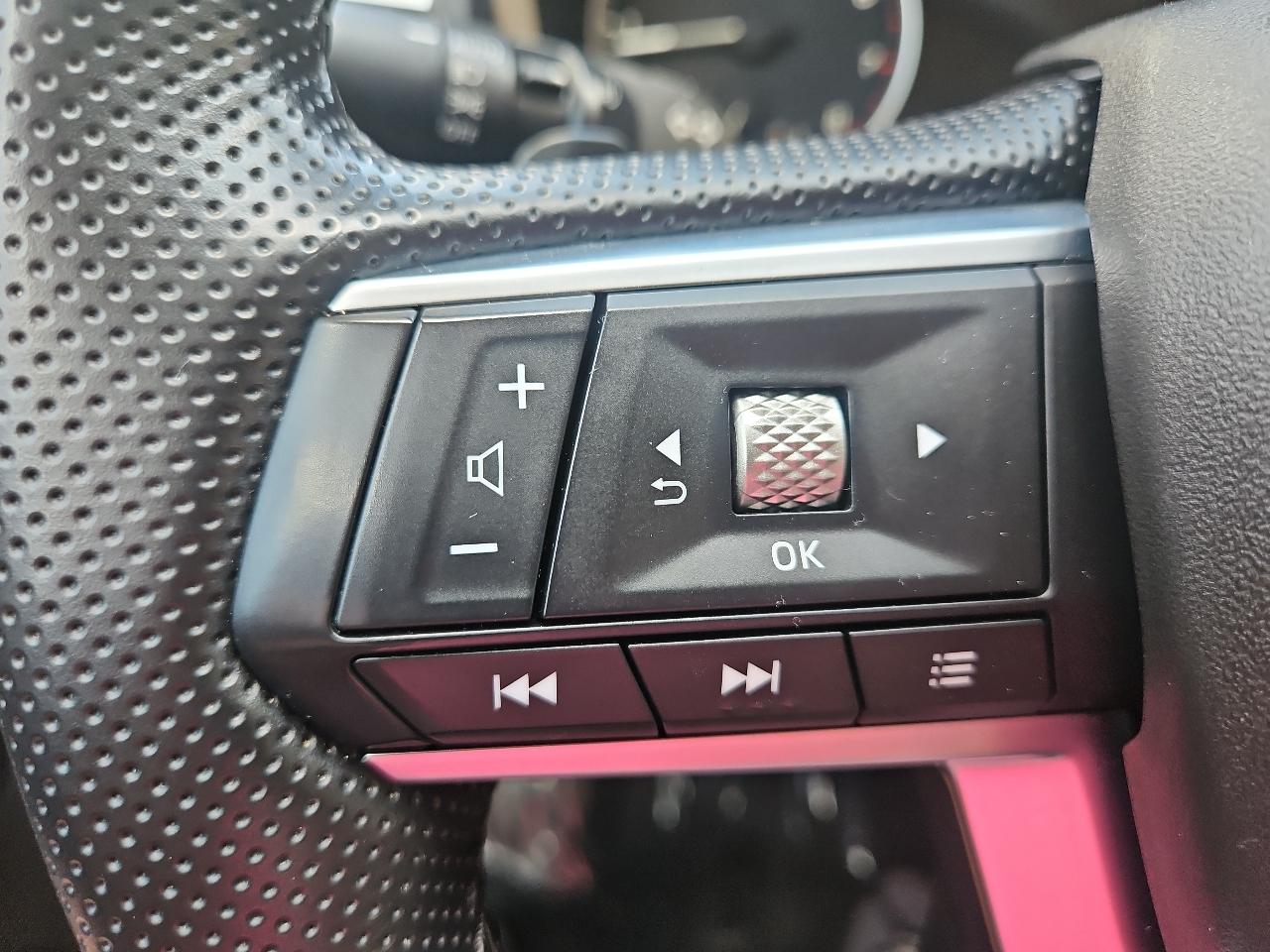 Mitsubishi Outlander SE Launch Edition S-AWC 2022