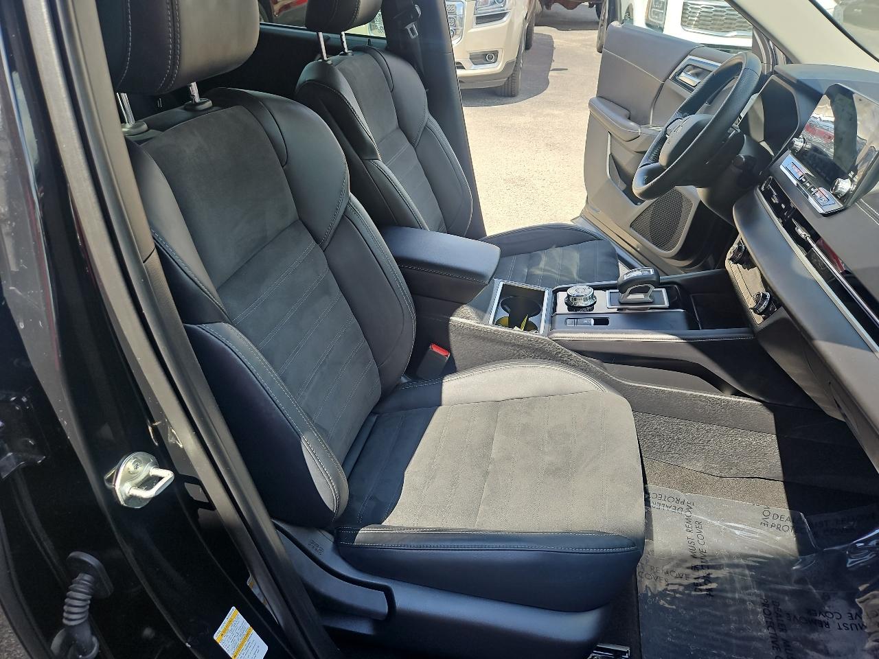Mitsubishi Outlander SE Launch Edition S-AWC 2022