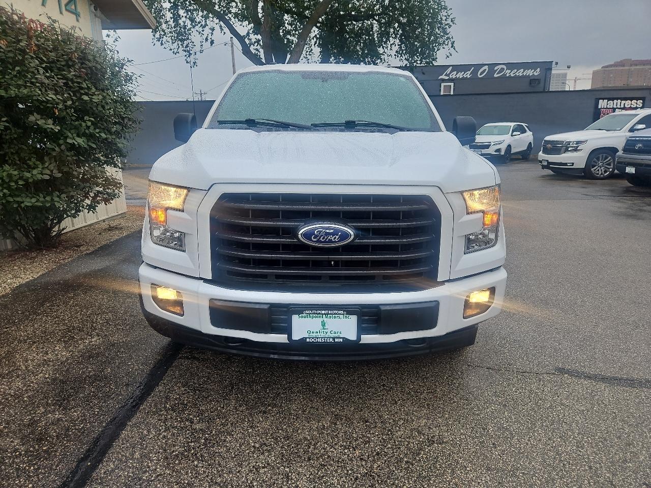 Ford F-150 XLT SuperCrew Short Box 4WD 2017