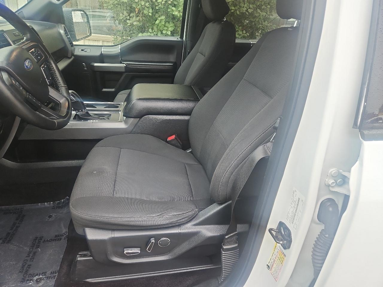Ford F-150 XLT SuperCrew Short Box 4WD 2017