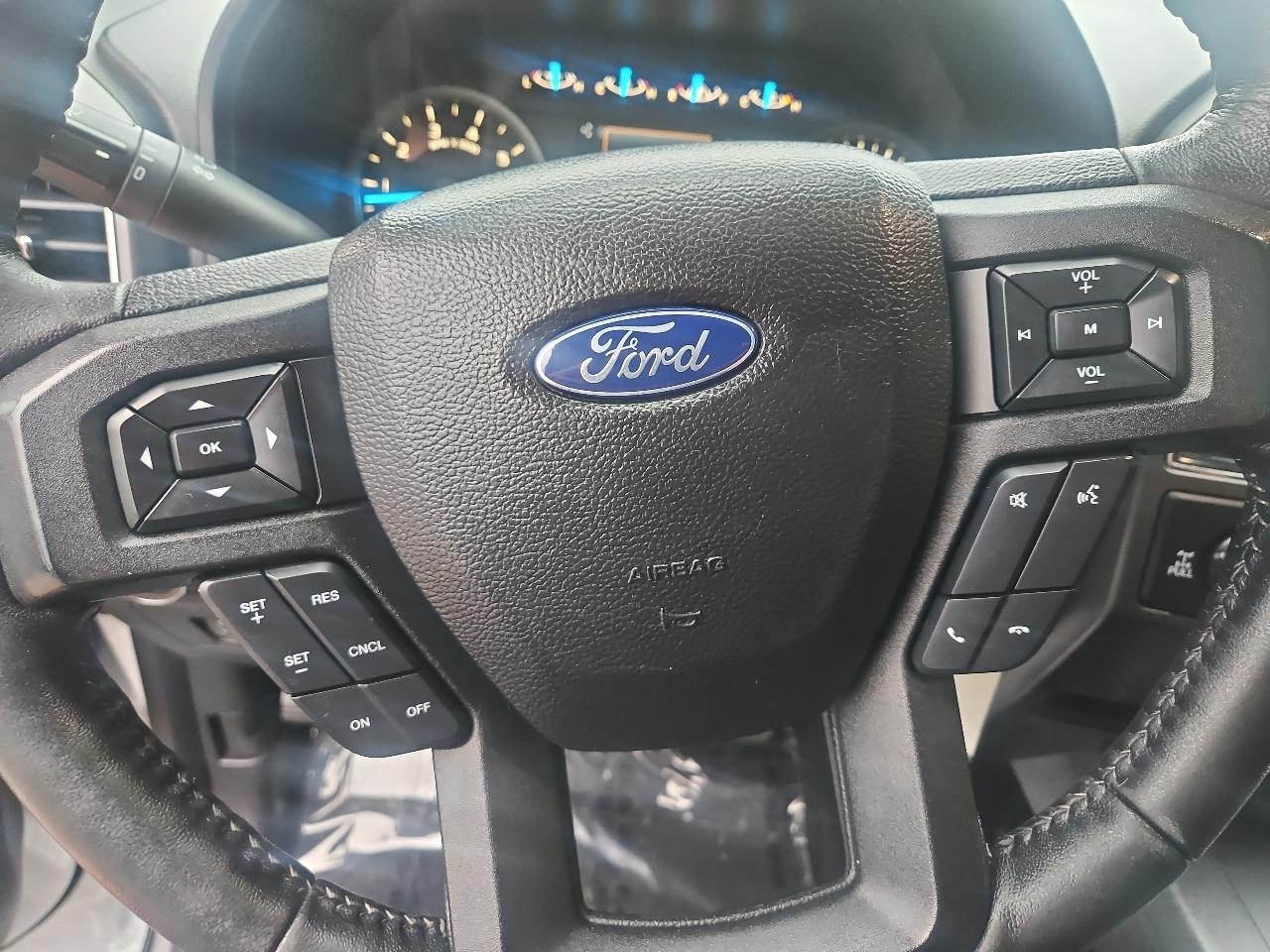 Ford F-150 XLT SuperCrew Short Box 4WD 2017