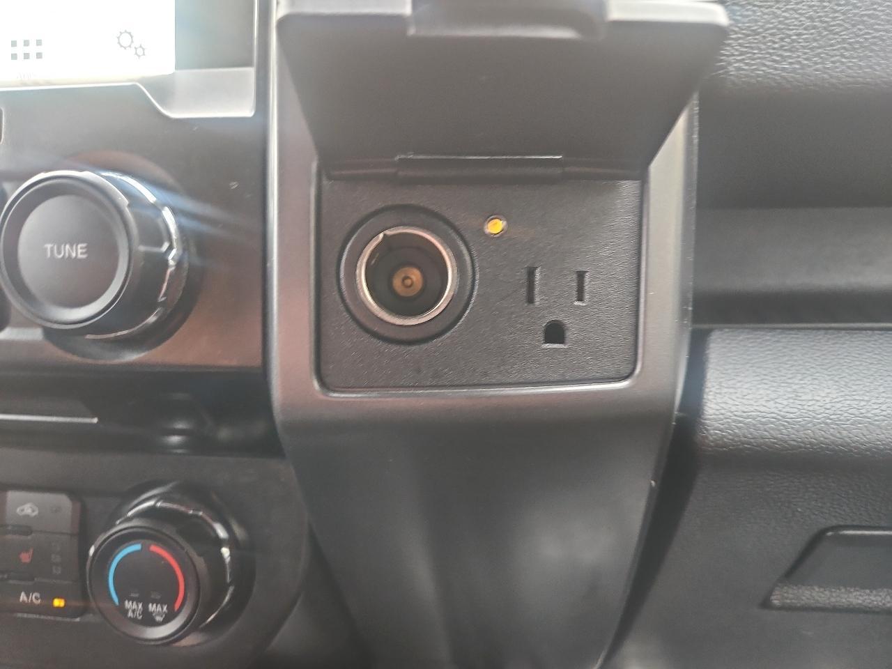 Ford F-150 XLT SuperCrew Short Box 4WD 2017