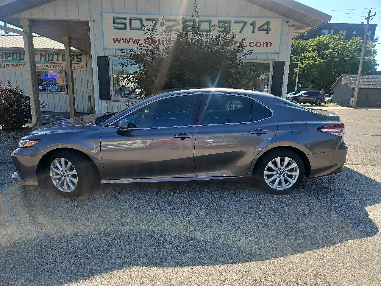 Toyota Camry LE Auto AWD (Natl) 2020