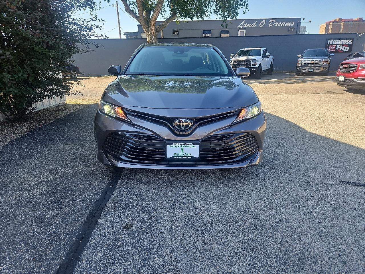 Toyota Camry LE Auto AWD (Natl) 2020