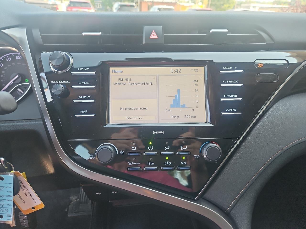 Toyota Camry LE Auto AWD (Natl) 2020