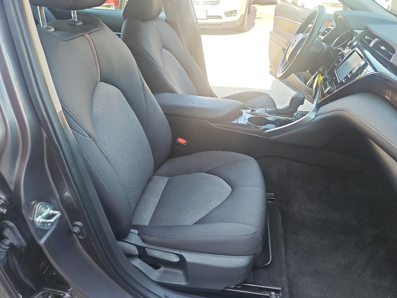 Toyota Camry LE Auto AWD (Natl) 2020