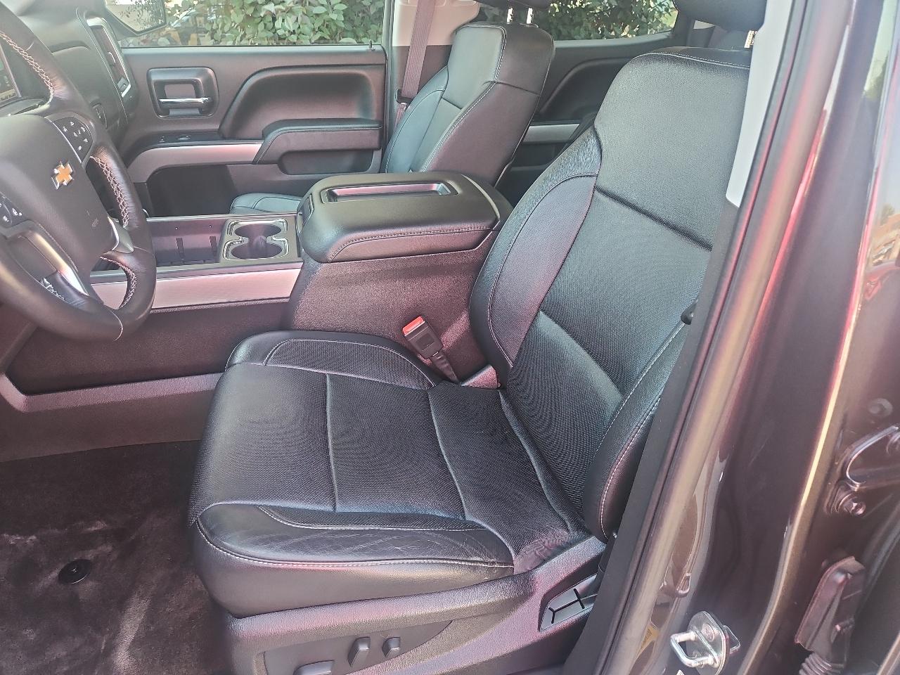 Chevrolet Silverado 1500 4WD Crew Cab 143.5" LTZ w/2LZ 2015