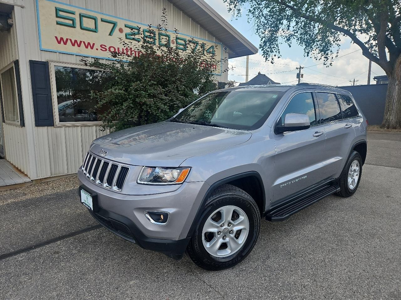 2014 Jeep Grand Cherokee 4WD 4dr Laredo