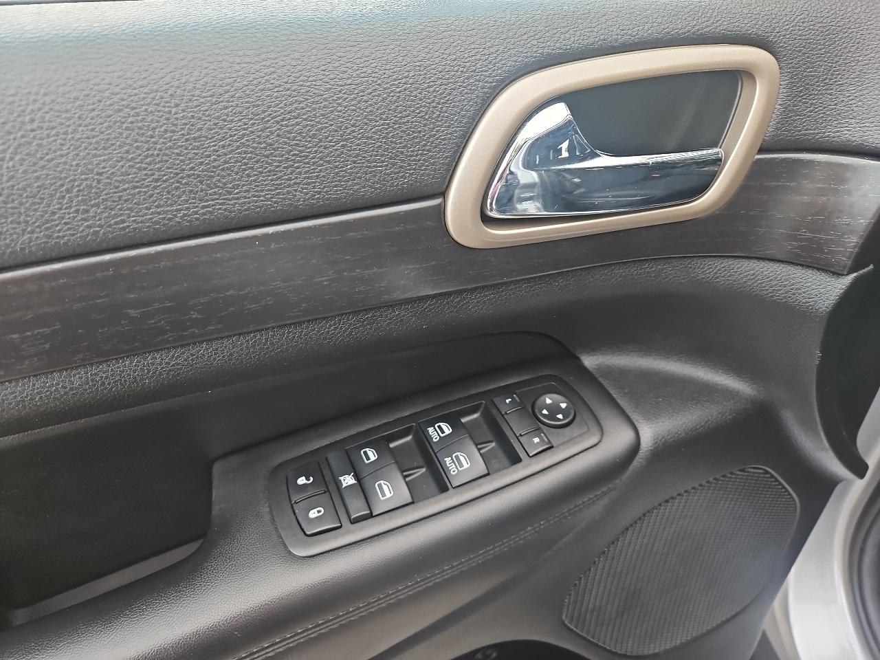 Jeep Grand Cherokee 4WD 4dr Laredo 2014