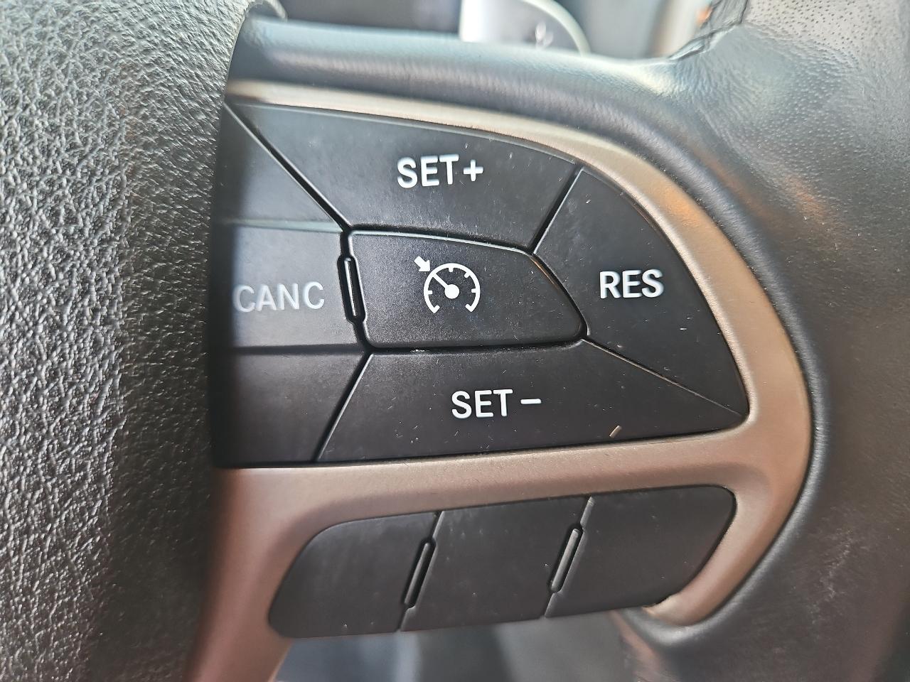 Jeep Grand Cherokee 4WD 4dr Laredo 2014