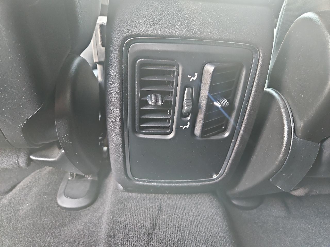 Jeep Grand Cherokee 4WD 4dr Laredo 2014