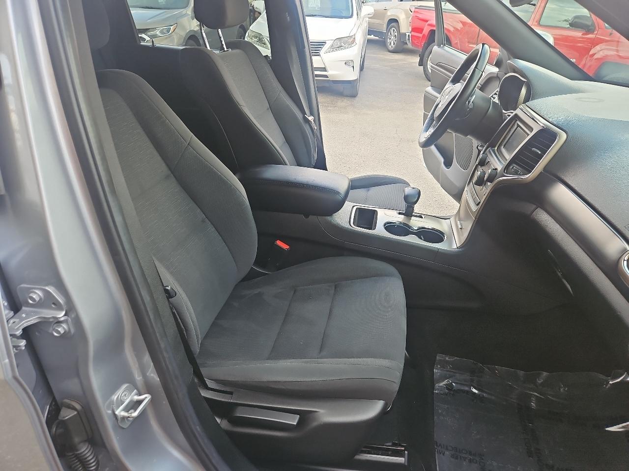 Jeep Grand Cherokee 4WD 4dr Laredo 2014