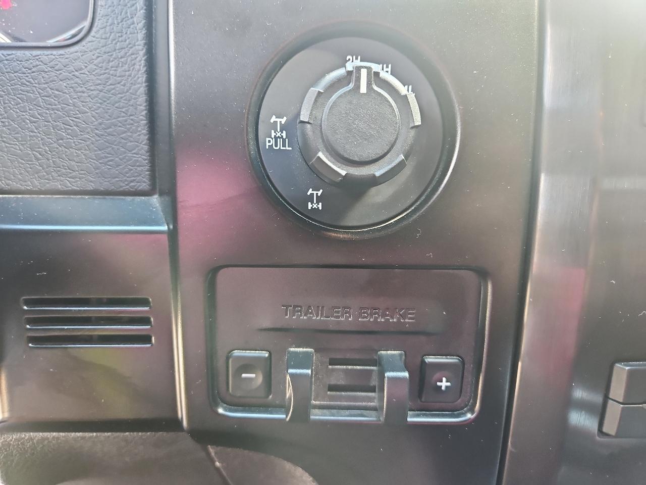 Ford F-150 4WD SuperCrew 139" FX4 2012