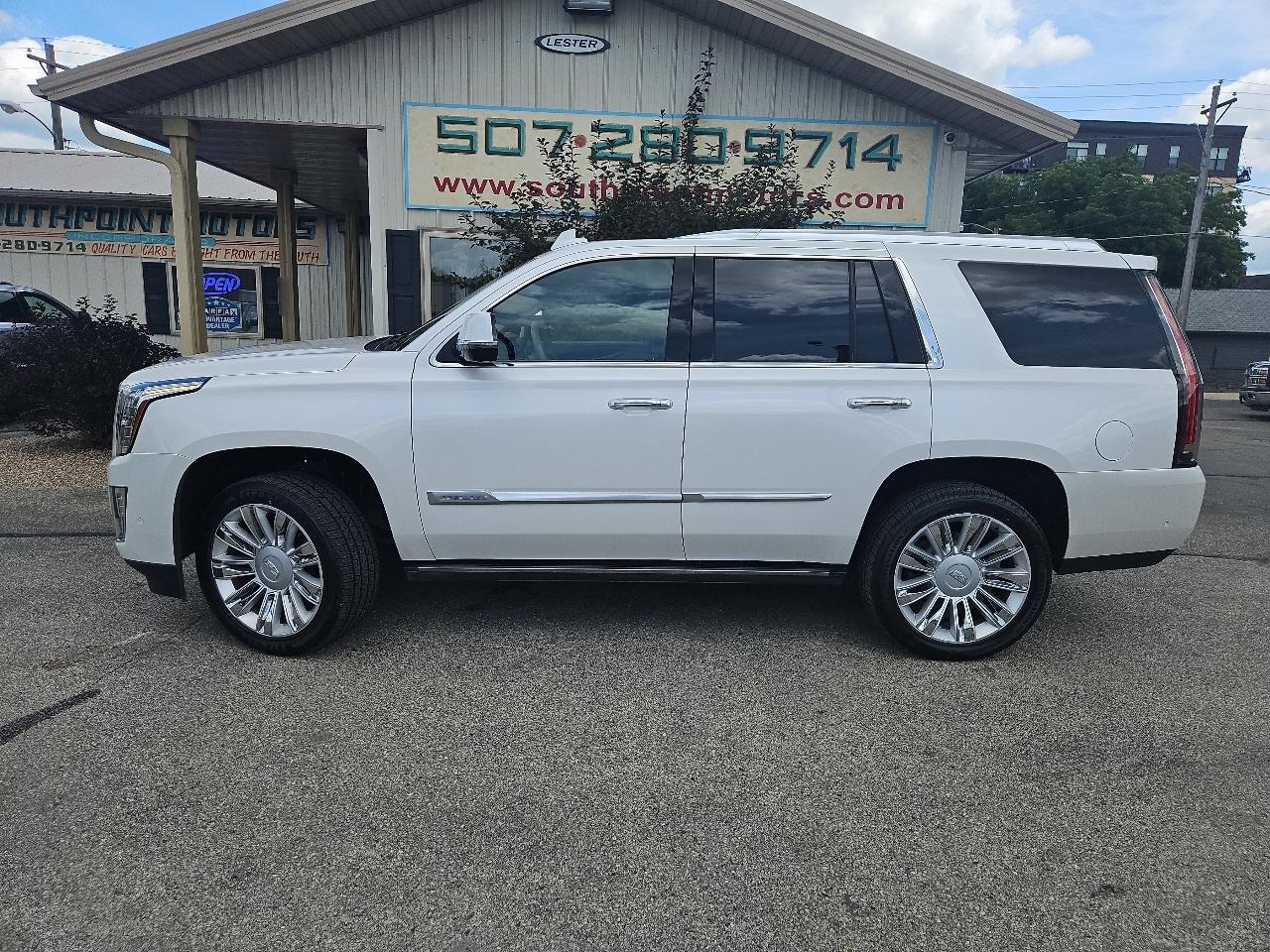 Cadillac Escalade 4WD 4dr Platinum 2019