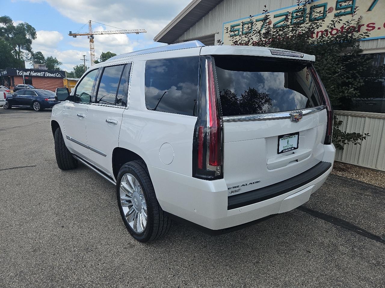 Cadillac Escalade 4WD 4dr Platinum 2019
