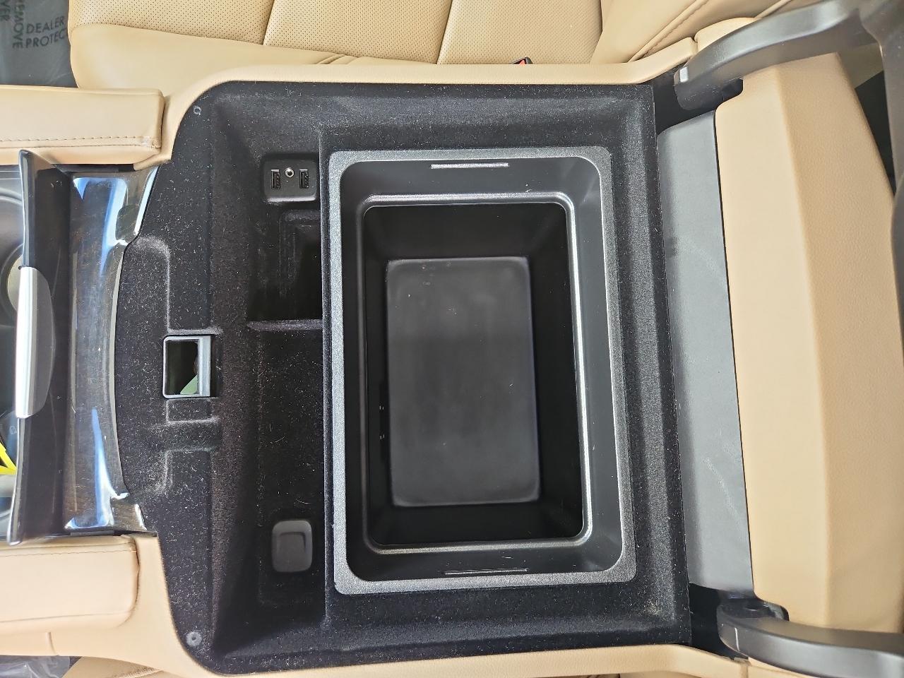 Cadillac Escalade 4WD 4dr Platinum 2019