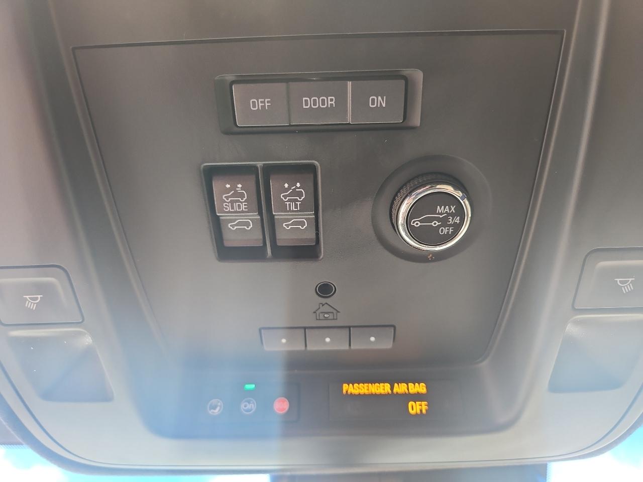 Cadillac Escalade 4WD 4dr Platinum 2019